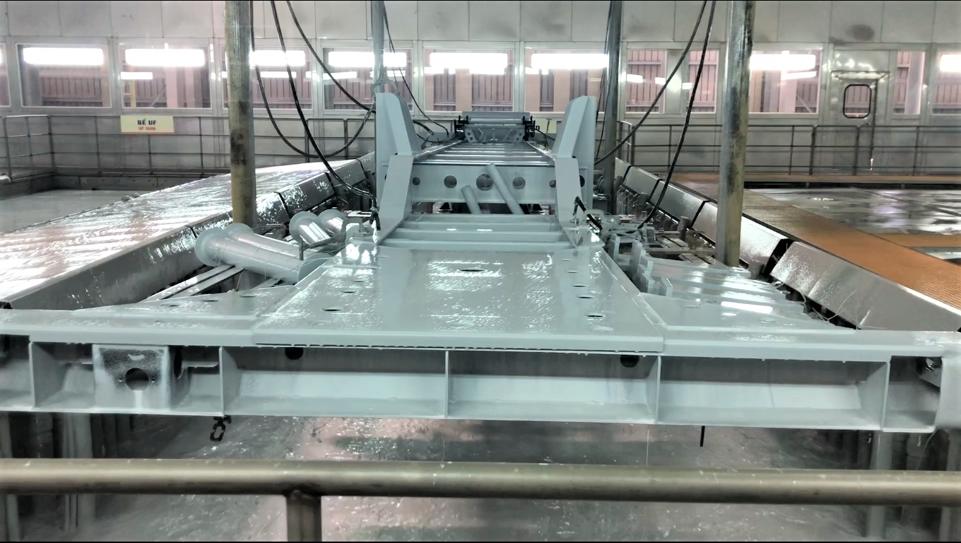 2. Dây chuyền sơn tĩnh điện (ED) nhúng toàn bộ sơmi rơmoóc.png