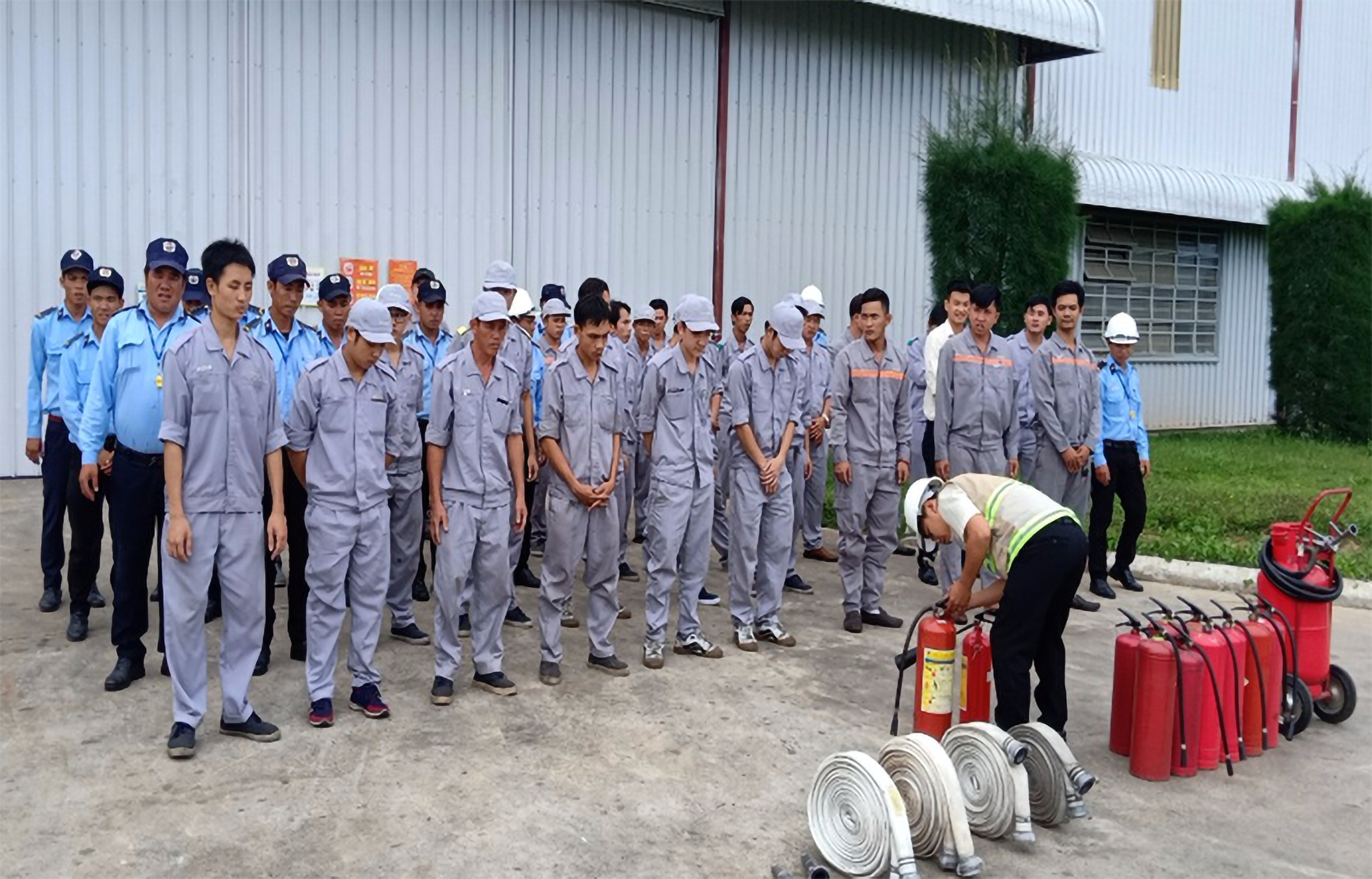 2. Hướng dẫn cách sử dụng bình chữa cháy MTZL8, MT5, MTZL35 cho CBCNV.png