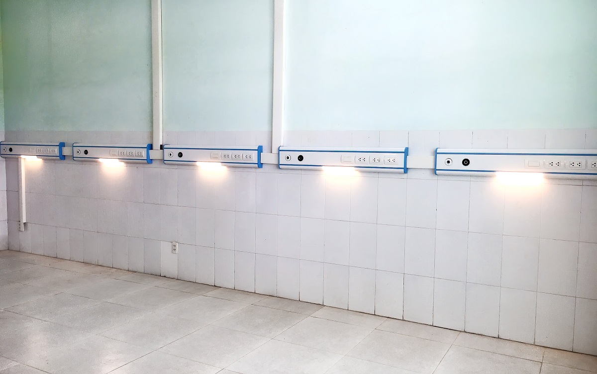 3. Các đầu ra oxy thở máy và khí nén dùng cho các loại máy thở_ HFNC, máy thở chức năng cao... edit.jpg