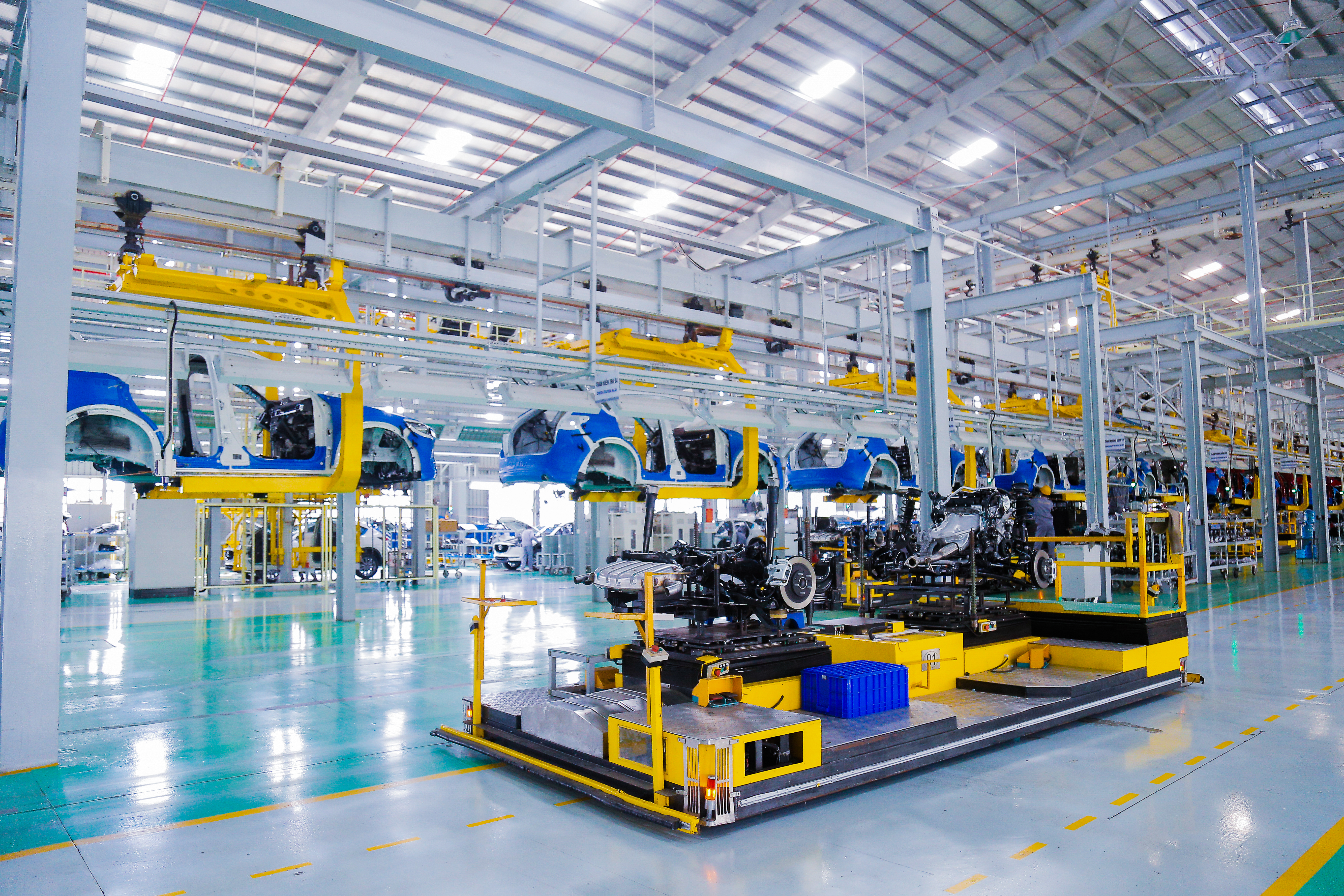 6. Dây chuyền lắp ráp khung gầm - Nhà máy THACO Mazda.JPG