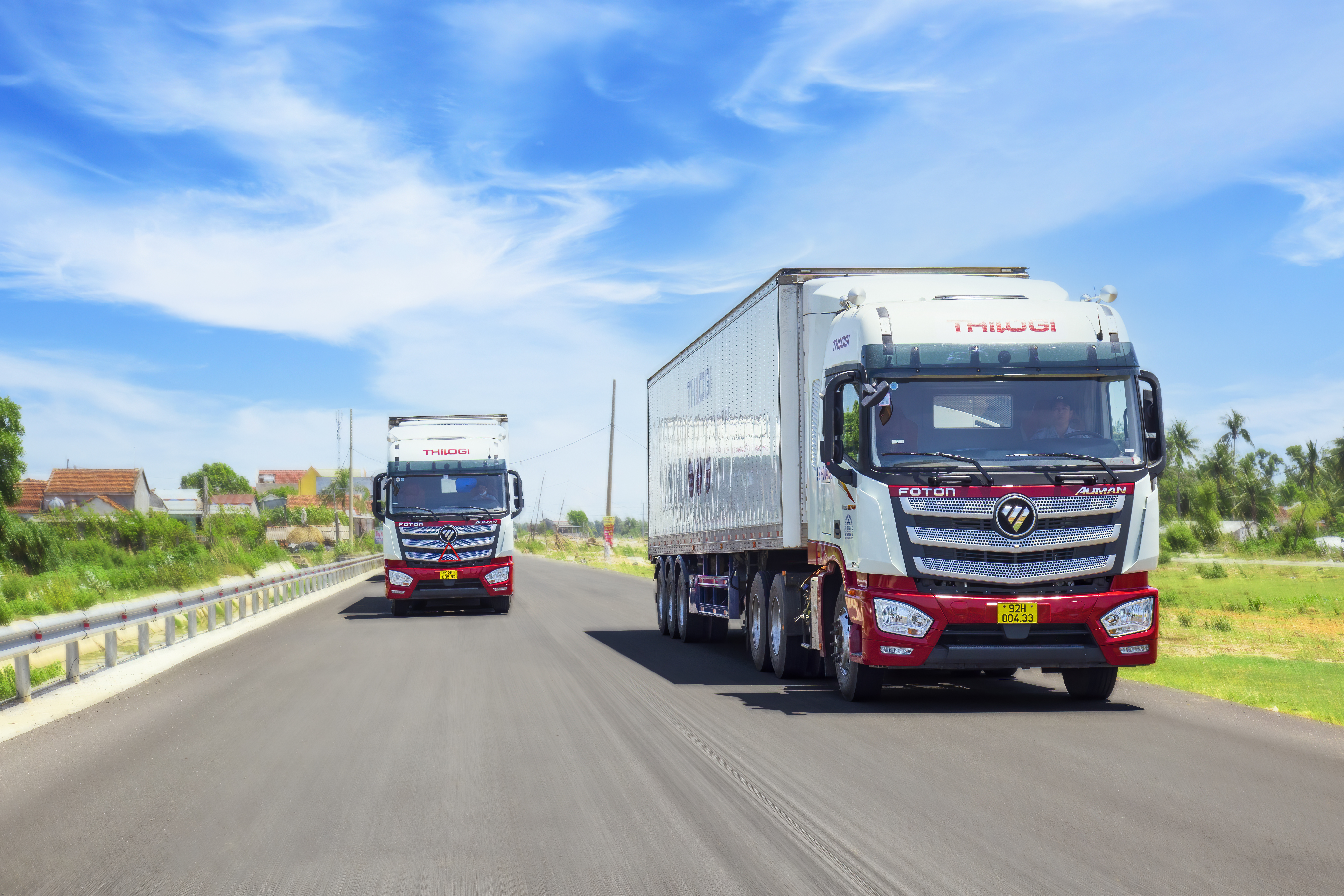 9. Xe của THILOGI vận chuyển nông sản cho khách hàng.jpg
