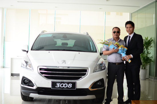 ban_giao_xe_Peugeot_3008.jpg