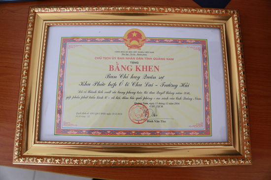 BAN CHI HUY QUAN SU KPH NHAN BANG KHEN.jpg