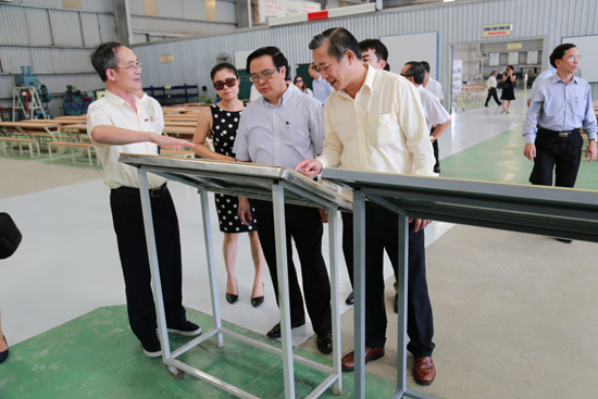 ban doi ngoai tham kph (1).jpg