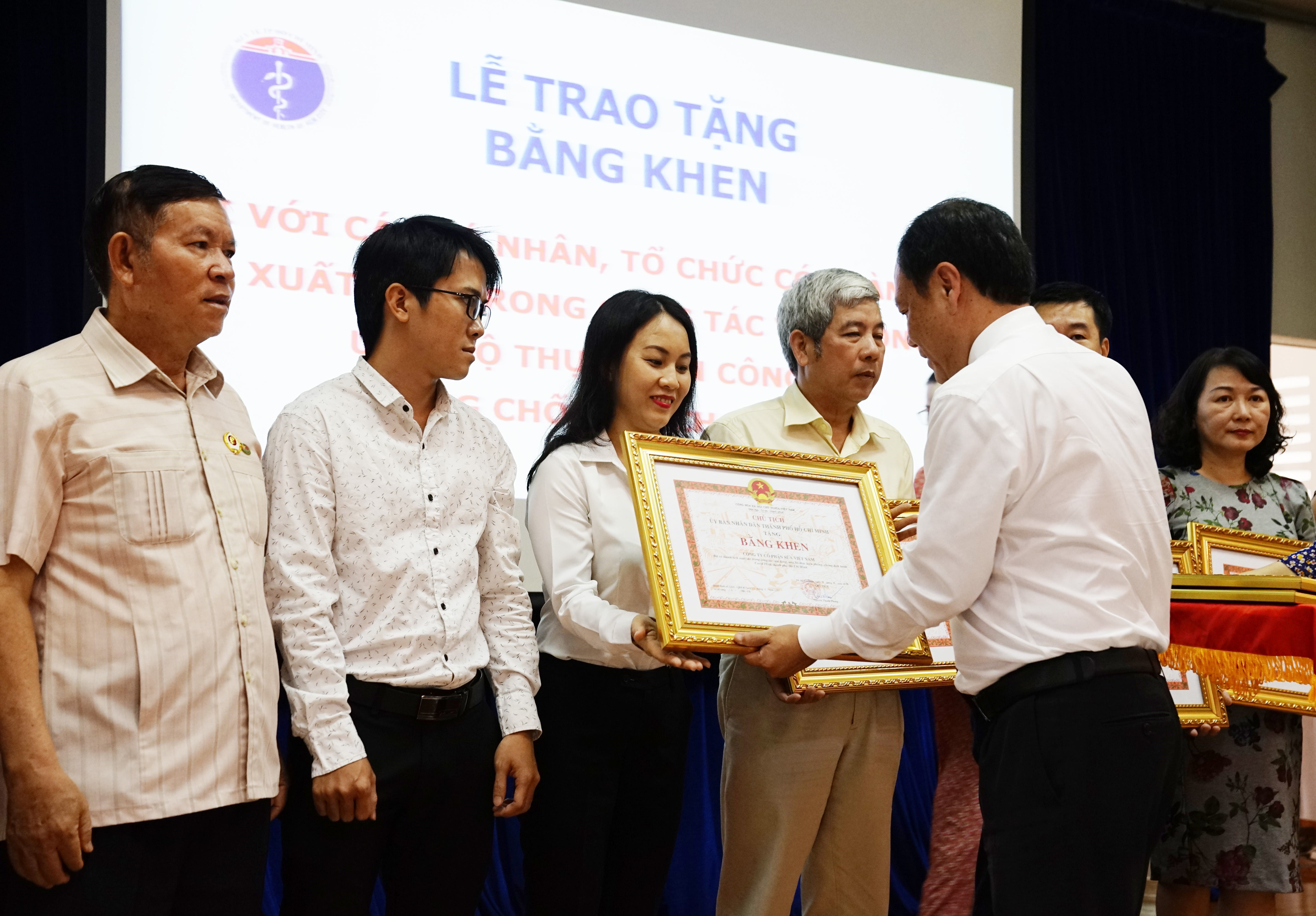 bằng khen TPHCM 01.JPG