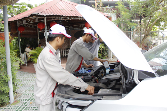 CHAM SOC XE KIA (1).jpg