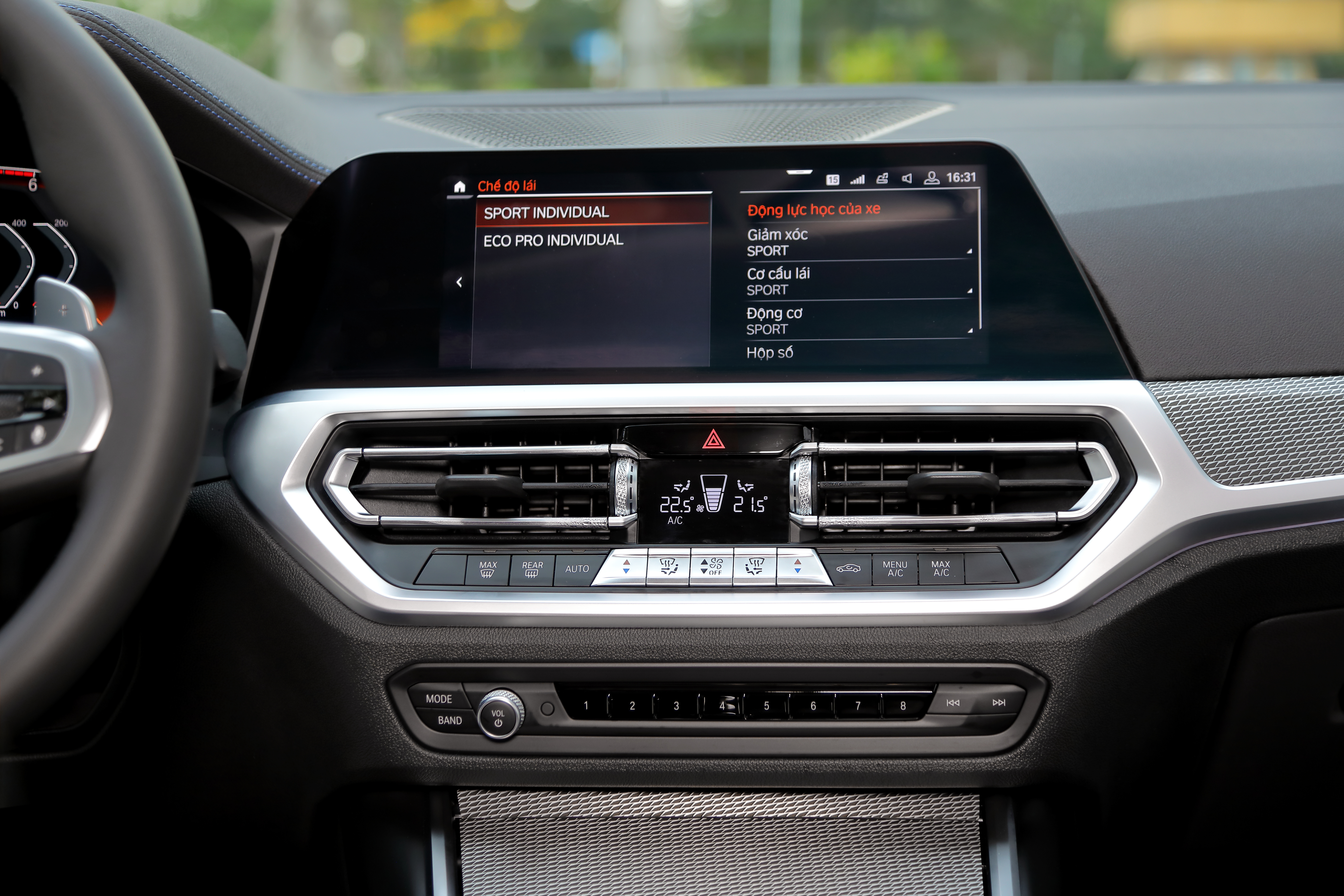 Chức năng lựa chọn chế độ vận hành Driving Experience Control.JPG
