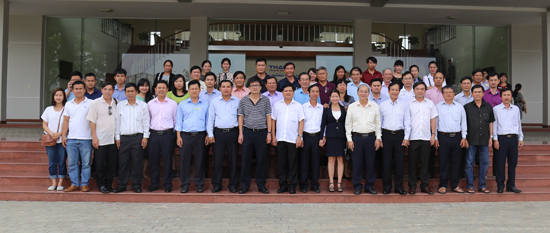 Doan dai bieu cac tinh Nam Trung bo.jpg