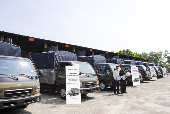 Giao xe BQP HaNoi.jpg