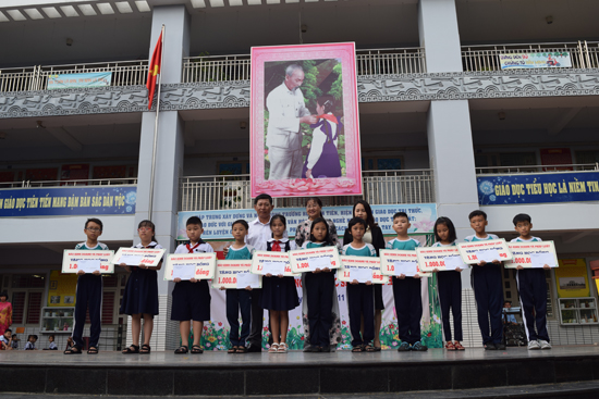 HOC BONG NGUYEN VAN TROI (1).jpg