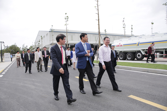 khanh thanh trung tam o to (9).jpg