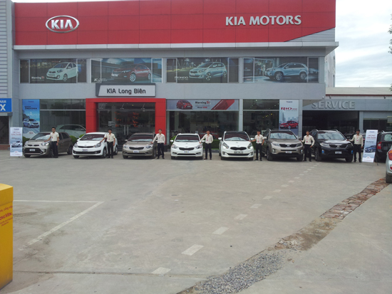 Kia-Long-Bien.jpg