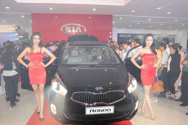 Kia_Rondo_Da_Nang.jpg
