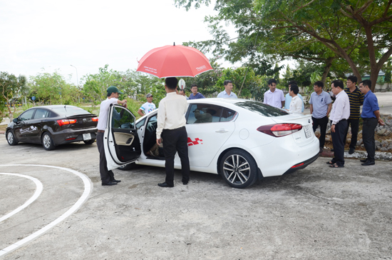 kia Vĩnh Long gioi thieu cong nghe xe KIA (3)-Recovered.jpg