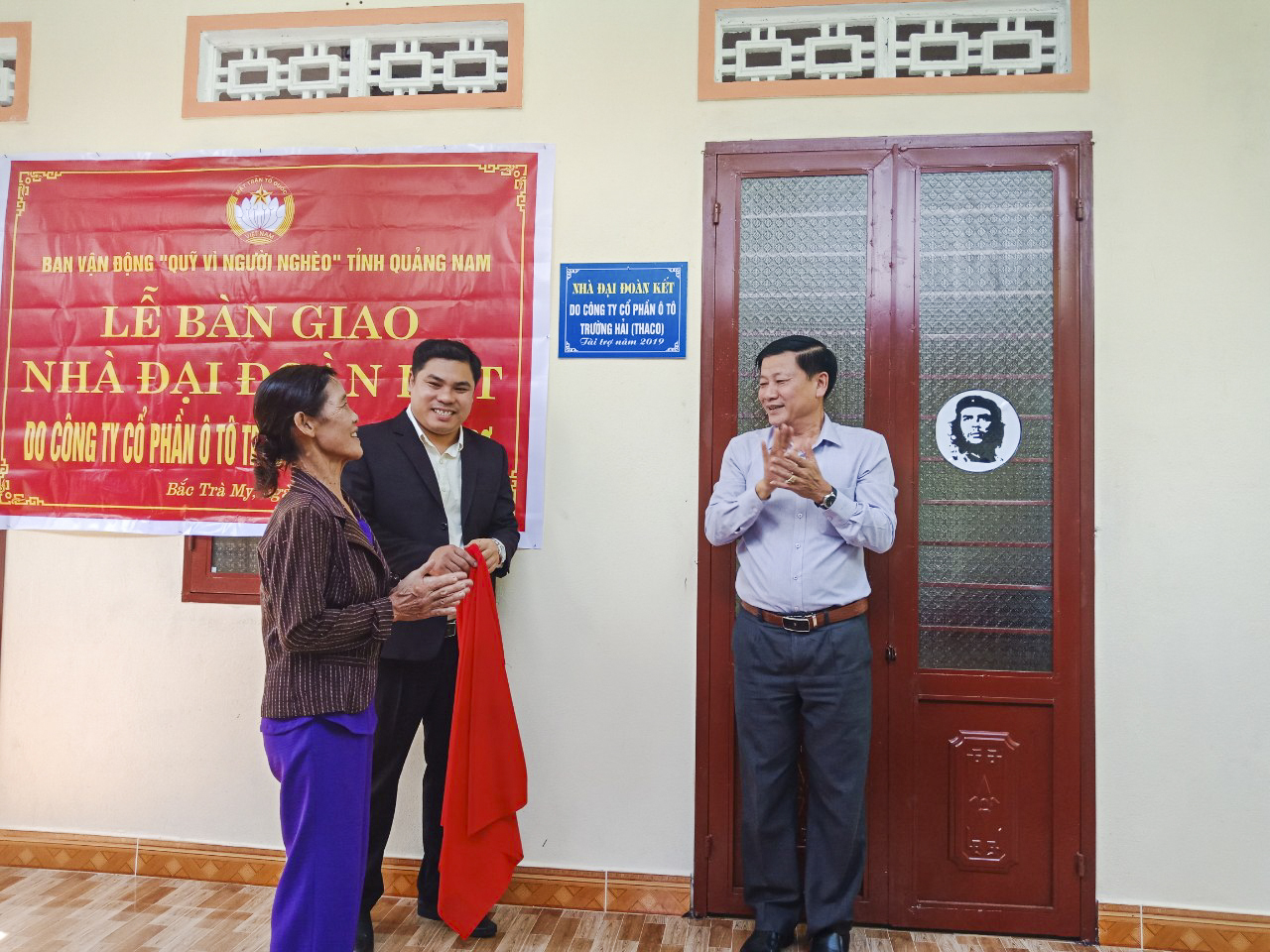 Lễ bàn giao nhà Đại đoàn kết do THACO tài trợ.jpg