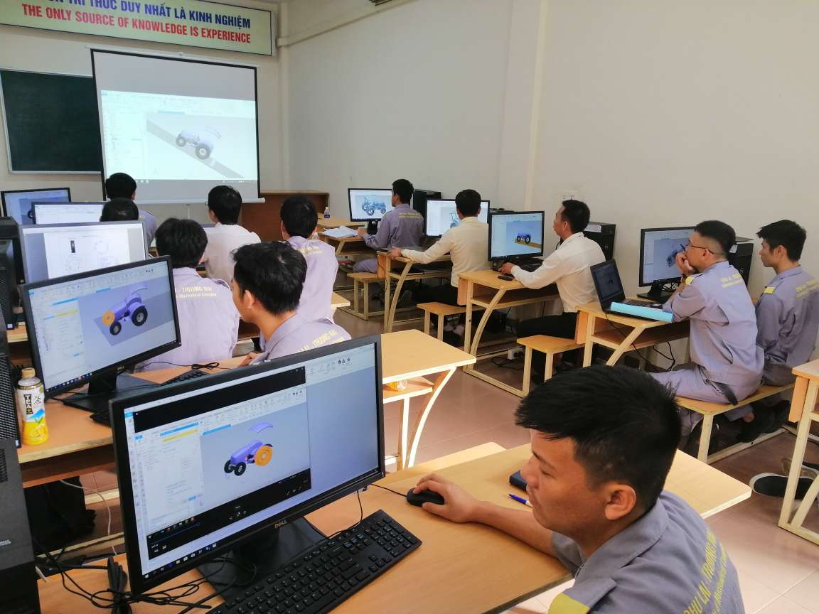 Lớp đào tạo phần mềm NX.JPEG