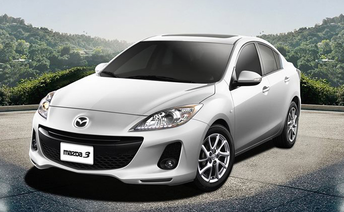 Mazda3 mau trang.jpg