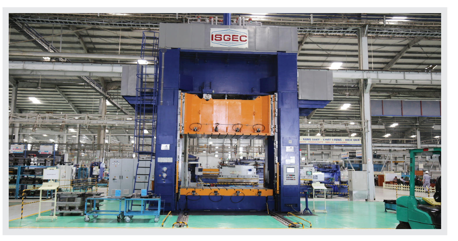 Máy ép CNC 1000 tấn (Gia công áp lực) tại nhà máy Tổ hợp Cơ khí.png