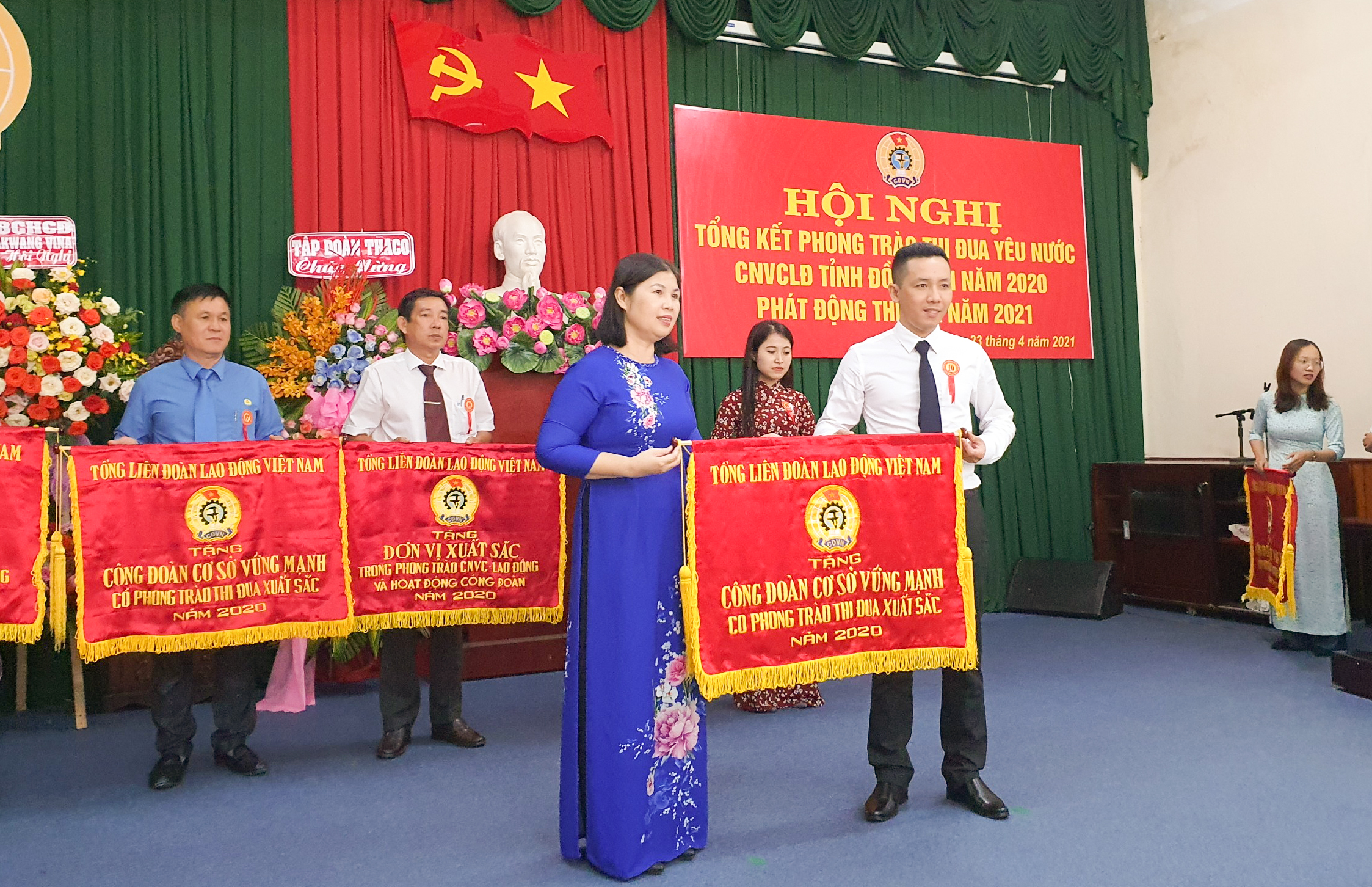 Nhan co TLDedit2.jpg