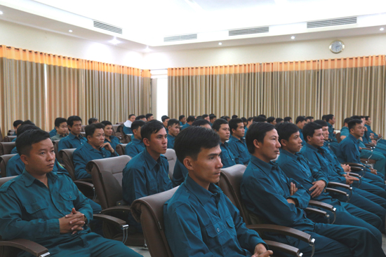 nhiem vu quoc phong (3).jpg