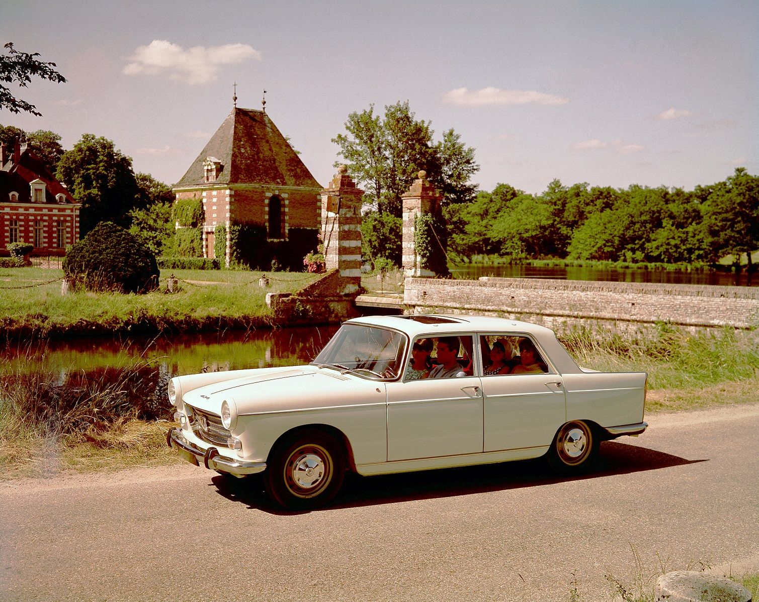 Peugeot 404_1960_3.jpg
