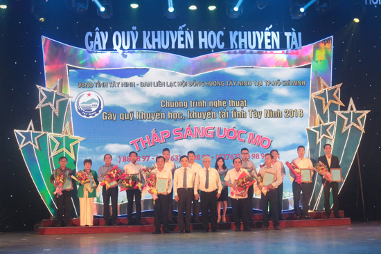 QUY KHUYEN HOC (2).jpg