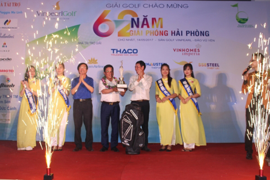 tai tro golf (3).jpg