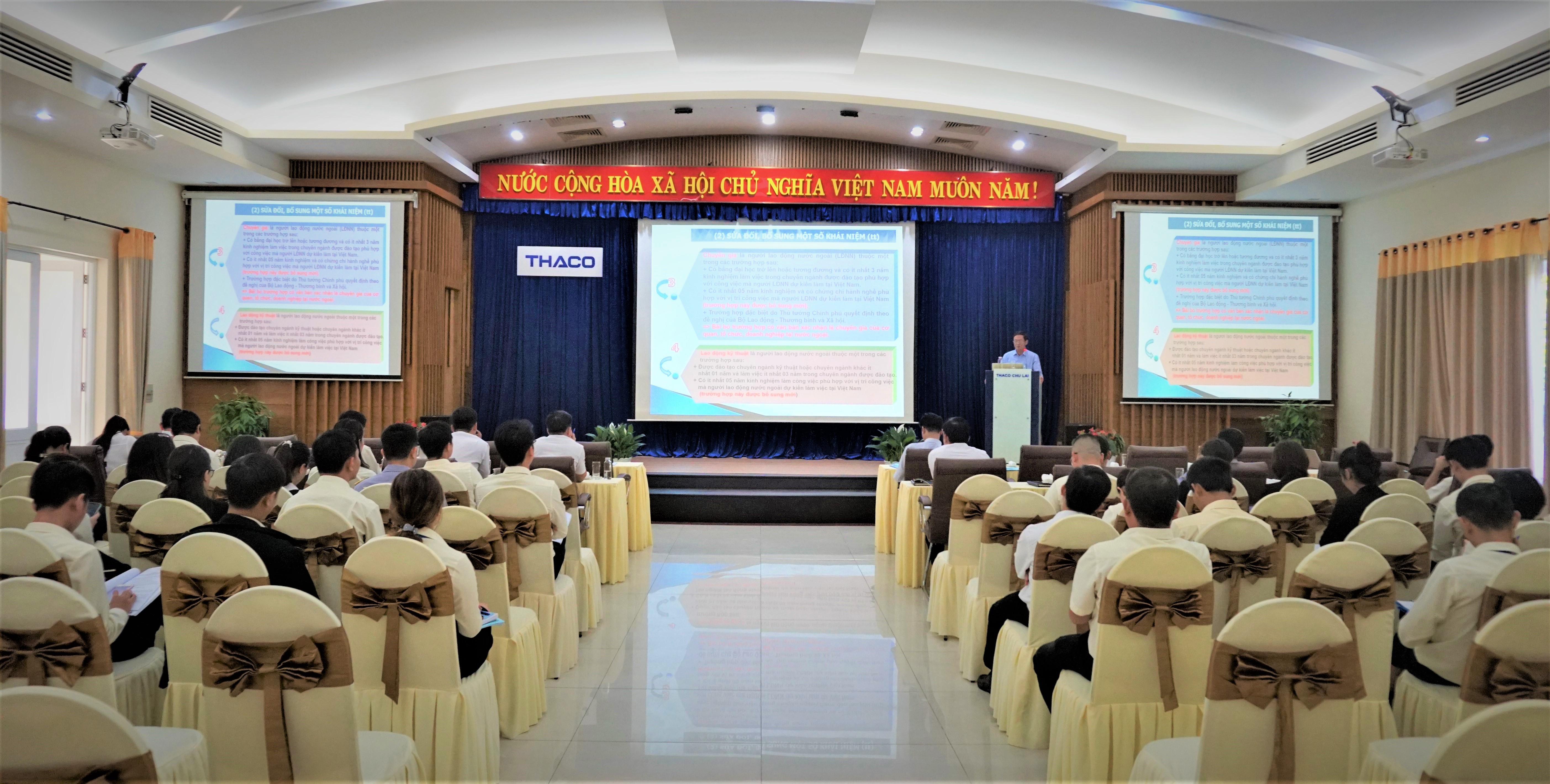 Toàn cảnh hội nghị (1).jpg