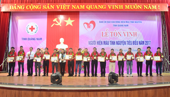 ton vinh nguoi hien mau (1).jpg