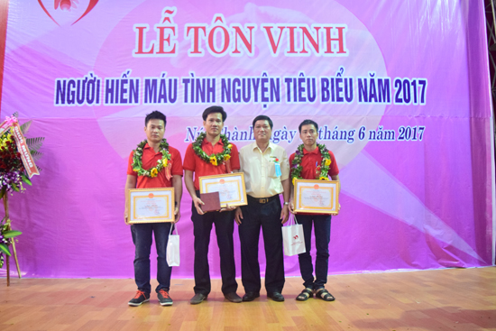 ton vinh nguoi hien mau (2).jpg