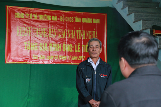 trao tang nha tinh nghia (1).jpg