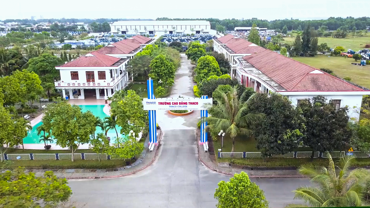 Trường Cao đẳng THACO.png