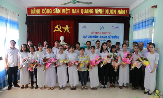 uom mam tai nang dat Quang (1).jpg