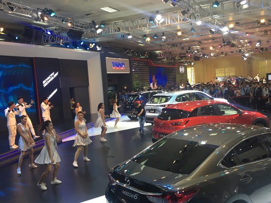 trinh dien am nhac ngay dau tien tai VMS (6).jpg