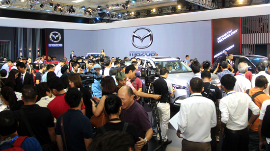 san-khau-mazda.jpg