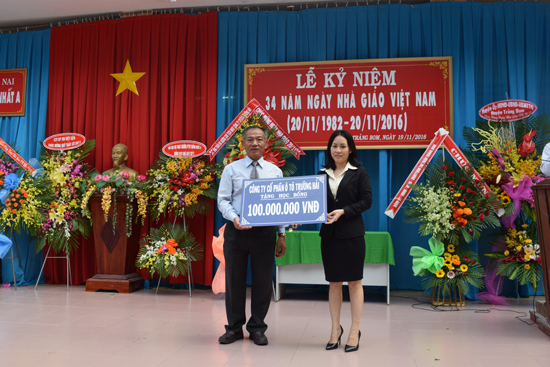 trao hoc bong thong nhat A (1).jpg