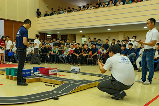 tai tro thiet ke xe tu hanh (2).jpg