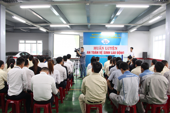 HUAN LUYEN VE SINH - HUE (3).jpg