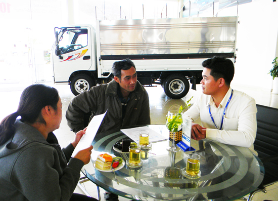 trung bay xe ollin345 (2).jpg