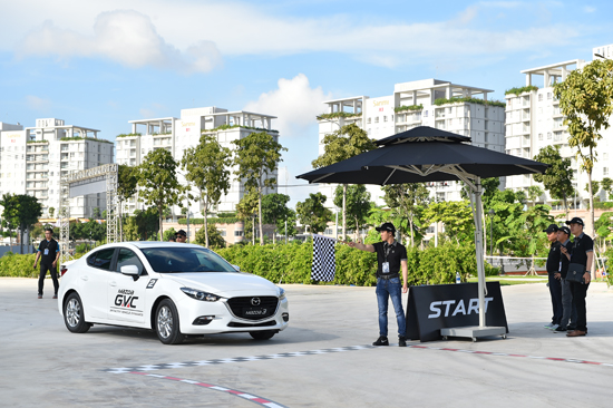 trai nghiem mazda (3).jpg