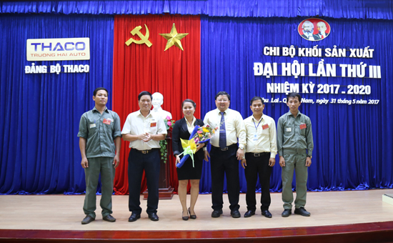 DAI HOI CHI BO (2).jpg