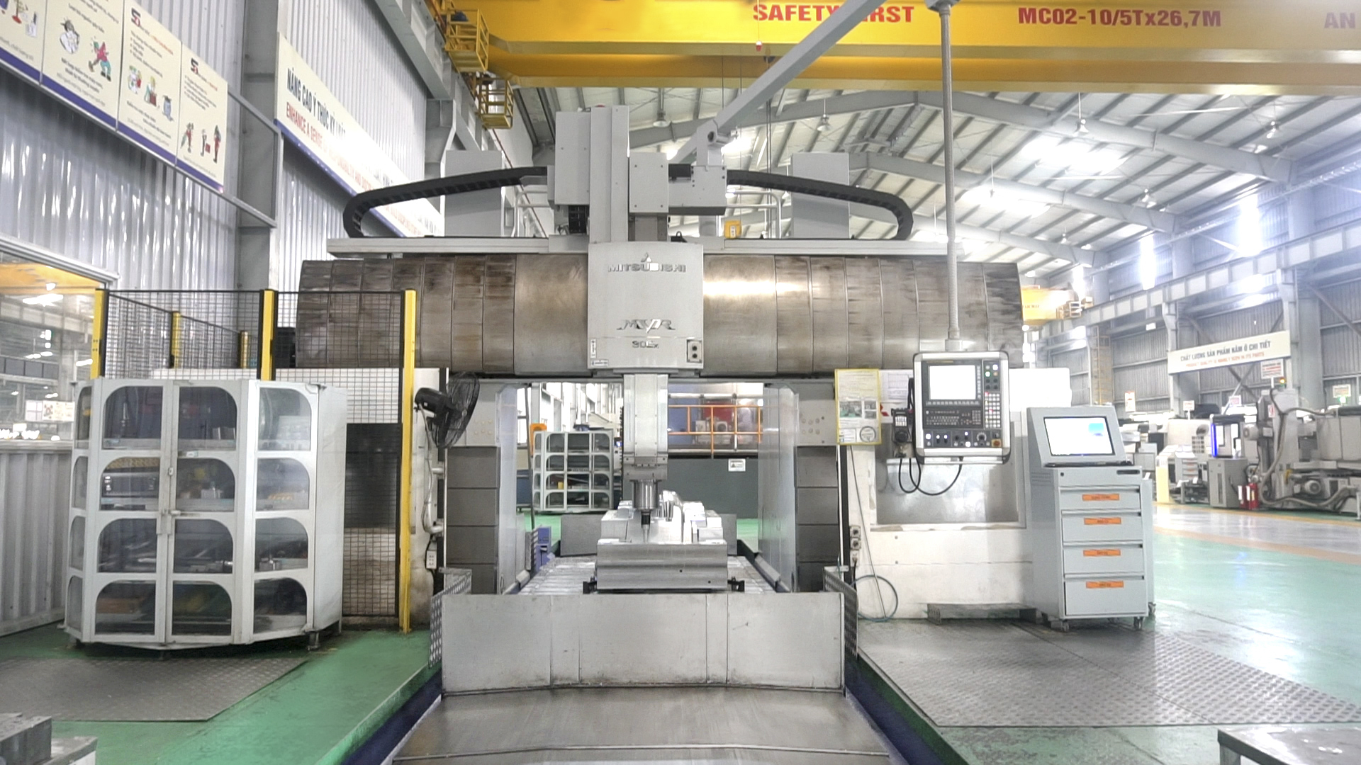 4. Máy phay giường.jpg