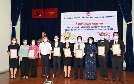 Quỹ vì người nghèo TPHCM 2-1