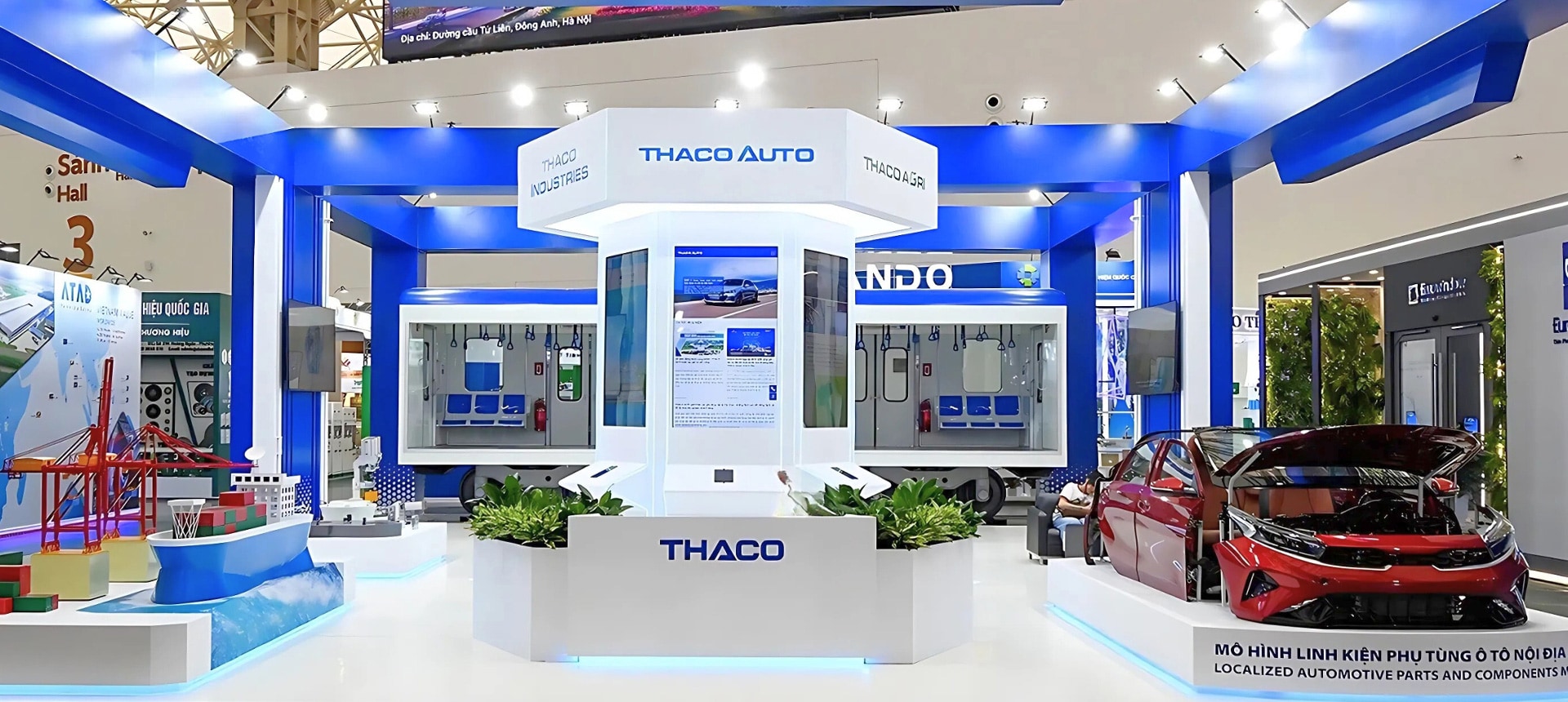 THACO introduces train car, robots, and seaport models at "80 Years of Independence - Freedom - Happiness" Exhibition